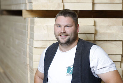 Kevin Lehmkuhl – Zimmerer – Projektleitung, Zertifizierter Verarbeiter Zellulose-Einblasdämmung, Eintritt ins Unternehmen: 2017